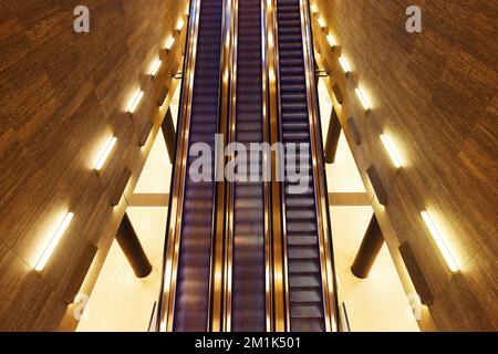 U Bahn, U Bahnstation, Verkehr, metropolitana di Berlino, Berlin U Bahn, Metro, Trasporti, U Bahnhof oder moderner Architektur, Metropolitana Foto Stock