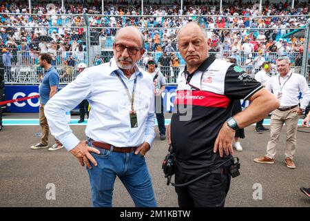 MILLE Richard, con VASSEUR Frederic (fra), Team Principal dell'Alfa Romeo F1 Team ORLEN, ritratto durante il Gran Premio di Miami di Formula 1 Crypto.com 2022, 5th round del Campionato Mondiale di Formula uno FIA 2022, sull'Autodromo Internazionale di Miami, dal 6 al 8 maggio 2022 a Miami Gardens, Florida, Stati Uniti d'America - Foto Florent Gooden / DPPI Foto Stock