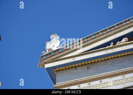 L'edificio dell'Accademia di Atene, Grecia, uno degli edifici neoclassici più belli del mondo, progettato da Theophil Hansen. Dettaglio. Foto Stock