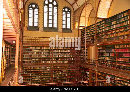 Amsterdam, Paesi Bassi. Dicembre 2022. La biblioteca del Rijksmuseum di Amsterdam. Foto di alta qualità Foto Stock