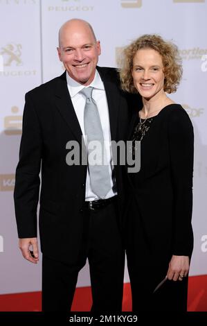 FOTO ARCHIVIO: Markus WEISE avrà 60 anni il 19 dicembre 2022, Markus WEISE (Hockey Bundescoach) con Britta von LIVONIUS, Red Carpet, Red Carpet. Proclama, Gala Sportsman/Sportswoman dell'anno 2012 il 16th dicembre 2012 nel Kurhaus Baden Baden. ?Sven Simon # Princess-Luise-Str. 41 # 45479 M uelheim/R uhr # Tel.. 0208/9413250 # Fax. 0208/9413260 # conto 244 293 433 # Banca GLS # BLZ 430 609 67 # e-mail: svensimon@t-online.de # www.SvenSimon.net. Foto Stock