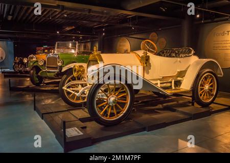 Museo automobilistico di riga Foto Stock