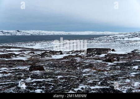 Attrazioni naturali della costa di Barents. Oceano Artico. Foto Stock