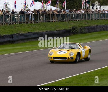 Una Ferrari 250 LM 1955 al Goodwood Revival 2022 Foto Stock