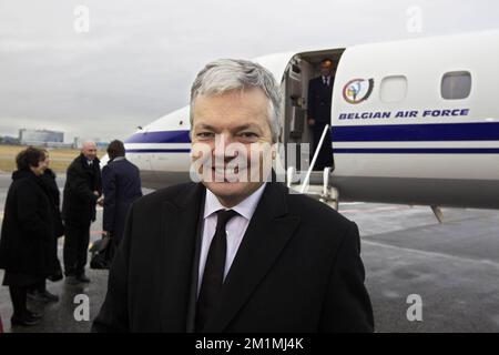 20111223 - PRAGA, REPUBBLICA CECA: Vice primo Ministro e Ministro degli esteri Didier Reynders (MR liberali francofoni), foto dopo la cerimonia funeraria dell'ex presidente della Repubblica Ceca Vaclav Havel, venerdì 23 dicembre 2011 a Praga, Repubblica Ceca. Havel è stato l'ultimo presidente della Cecoslovacchia e il primo presidente della Repubblica Ceca. Fu anche scrittore di poesie, opere teatrali e di non-fiction. FOTO DI BELGA NICOLAS MAETERLINCK Foto Stock