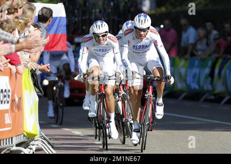 20120916 - VALKENBURG, PAESI BASSI: Team acqua & Sapone piloti con l'italiano massimo Codol (davanti) nella foto durante il crono d'élite maschile, 53,2km da Sittard-Geleen a Valkenburg al Campionato Mondiale di Ciclismo UCI Road, domenica 16 settembre 2012 a Valkenburg, Paesi Bassi. BELGA FOTO KRISTOF VAN ACCOM Foto Stock