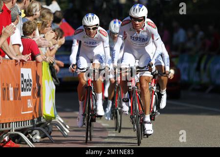 20120916 - VALKENBURG, PAESI BASSI: Team acqua & Sapone piloti con l'italiano massimo Codol (davanti) nella foto durante il crono d'élite maschile, 53,2km da Sittard-Geleen a Valkenburg al Campionato Mondiale di Ciclismo UCI Road, domenica 16 settembre 2012 a Valkenburg, Paesi Bassi. BELGA FOTO KRISTOF VAN ACCOM Foto Stock