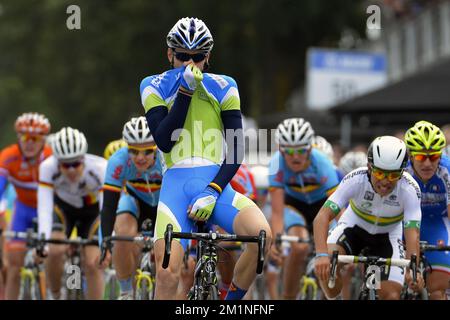 20120923 - VALKENBURG, PAESI BASSI: Lo sloveno Matej Mohoric vince la gara maschile di 129km al campionato mondiale di ciclismo su strada UCI di Valkenburg, Paesi Bassi, domenica 23 settembre 2012. FOTO DI BELGA DIRK WAEM Foto Stock