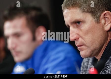 20121121 - BRUGGE, BELGIO: L'allenatore capo del Club Juan Carlos Garrido ha illustrato in una conferenza stampa del Club Belga Brugge, mercoledì 21 novembre 2012 a Brugge. Il Club Brugge giocherà una partita della quinta giornata nel Gruppo D nel torneo Europa League, contro Bordeaux, domani. FOTO DI BELGA BRUNO FAHY Foto Stock