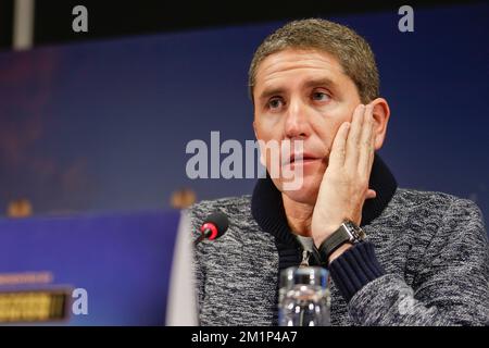 20121121 - BRUGGE, BELGIO: L'allenatore capo del Club Juan Carlos Garrido ha illustrato in una conferenza stampa del Club Belga Brugge, mercoledì 21 novembre 2012 a Brugge. Il Club Brugge giocherà una partita della quinta giornata nel Gruppo D nel torneo Europa League, contro Bordeaux, domani. FOTO DI BELGA BRUNO FAHY Foto Stock