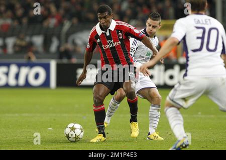 20121121 - BRUXELLES, BELGIO: La costante Kevin di Milano è stata raffigurata durante la quinta giornata del gruppo C della Champions League del gruppo C, al gioco del Belgio sportivo Anderlecht e dell'Italiano AC Milan, mercoledì 21 novembre 2012 a Bruxelles. BELGA FOTO KRISTOF VAN ACCOM Foto Stock