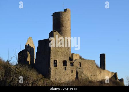 castello rovina Löwenburg sopra Monreal Foto Stock