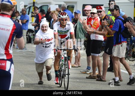 Giapponese Yukiya Arashiro del Team Europcar nella foto durante la quindicesima tappa della 100th edizione del Tour de France, 242km da Givors a Mont Ventoux, Francia, domenica 14 luglio 2013. Foto Stock