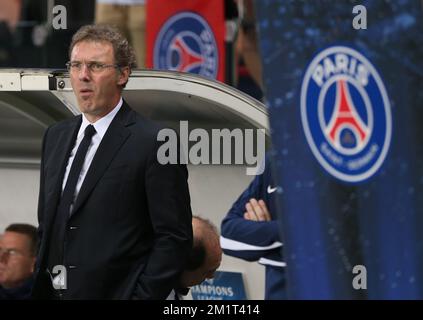 20131105 - PARIGI, FRANCIA: Il capo allenatore di PSG Laurent Blanc ha illustrato durante la partita tra la squadra francese PSG (Parigi Saint-Germain) e il belga RSC Anderlecht, quarta partita della Champions League Group nel gruppo C, martedì 05 novembre 2013, nel Parc des Princes di Saint-Cloud, Parigi. BELGA PHOTO VIRGINIE LEFOUR Foto Stock