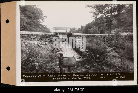 Beaver Brook at Pepper's Mill stagno diga, Ware, Mass., 8:25:00 AM, 26 giugno, 1936 , opere d'acqua, immobiliare, ruscelli, condizioni sanitarie spartiacque, inondazioni eventi naturali, dighe strutture idrauliche Foto Stock