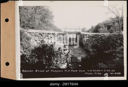 Beaver Brook at Pepper's Mill stagno diga, Ware, Mass., 8:35:00 AM, maggio 25, 1936 , opere d'acqua, immobiliare, ruscelli, condizioni sanitarie spartiacque, inondazioni eventi naturali, dighe strutture idrauliche Foto Stock