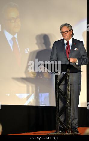 20131127 - MUMBAI, INDIA: Philip Heylen, Vice Sindaco di Anversa, consegna un discorso alla cerimonia di apertura della mostra capolavori fiamminghi di Anversa al Chhatrapati Shivaji Maharaj Vastu Shangrahalaya (ex Museo del Principe del Galles) a Mumbai, India, mercoledì 27 novembre 2013, Il terzo giorno di una missione economica della principessa belga Astrid in India. FOTO DI BELGA ERIC LALMAND Foto Stock