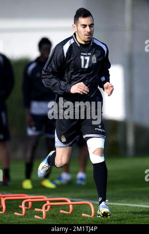 20140107 - COLAKLI, TURCHIA: Stergos Marinos di Charleroi nella foto durante una sessione di allenamento presso il campo invernale della squadra di calcio belga di prima divisione Sporting Charleroi a Colakli-Manavgat, Turchia, martedì 07 gennaio 2014. FOTO DI BELGA YORICK JANSENS Foto Stock