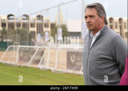 20140111 - ABU DHABI, EMIRATI ARABI UNITI: Il manager di Anderlecht, Herman Van Holsbeeck, ha illustrato durante una sessione di allenamento del sesto giorno del campo invernale della squadra di calcio belga di prima divisione, RSCA Anderlecht, ad Abu Dhabi, Emirati Arabi Uniti (Emirati Arabi Uniti), sabato 11 gennaio 2014. BELGA PHOTO VIRGINIE LEFOUR Foto Stock