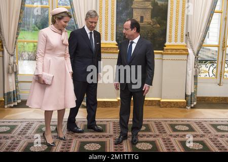 20140206 - PARIGI, FRANCIA: Regina Mathilde del Belgio, Francois Hollande, Presidente della Repubblica francese e Re Filippo - Filip del Belgio nella foto, durante la visita ufficiale all'estero del nuovo re e regina belga, al presidente della Repubblica francese Francois Hollande a Parigi, Francia, giovedì 06 febbraio 2014. PISCINA FOTOGRAFICA BELGA Foto Stock