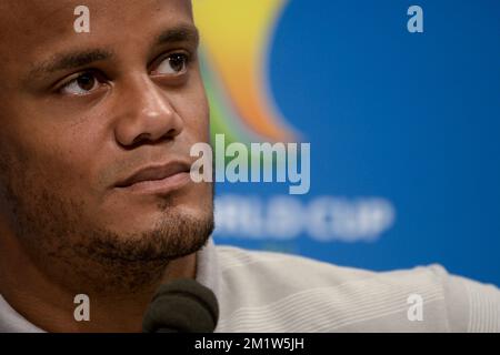 20140621 - RIO DE JANEIRO, BRASILE: Vincent Kompany, in Belgio, è stato raffigurato durante una conferenza stampa della nazionale belga di calcio Red Devils a Rio de Janeiro, Brasile, durante la Coppa del mondo FIFA 2014, sabato 21 giugno 2014. FOTO DI BELGA DIRK WAEM Foto Stock