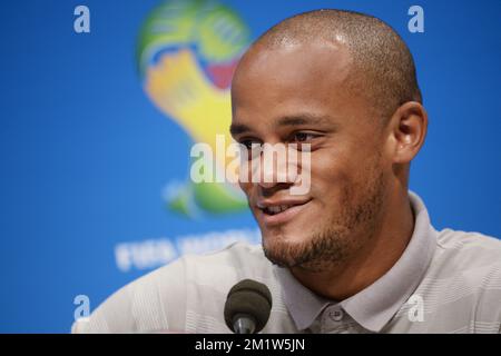 20140621 - RIO DE JANEIRO, BRASILE: Vincent Kompany, in Belgio, è stato raffigurato durante una conferenza stampa della nazionale belga di calcio Red Devils a Rio de Janeiro, Brasile, durante la Coppa del mondo FIFA 2014, sabato 21 giugno 2014. FOTO DI BELGA DIRK WAEM Foto Stock