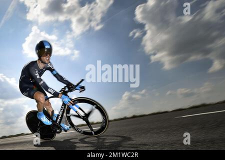 Lo spagnolo Mikel Nieve Iturralde del Team Sky ha mostrato in azione durante la tappa 20 della 101st edizione del Tour de France, un cronometro individuale di 54 km da Bergerac a Perigueux, Francia, sabato 26 luglio 2014. Foto Stock