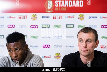 20150203 - LIEGE, BELGIO: Imoh Ezekiel, nuovo giocatore della Standard, e Axel Lawaree, consigliere sportivo della Standard, nella foto, durante una conferenza stampa della prima divisione calcistica belga Standard de Liege, per presentare un nuovo giocatore, martedì 03 febbraio 2015, a Liegi. L'attaccante nigeriano Imoh Ezechiel sta arrivando in prestito dal Qatari club al-Arabi, ha già giocato per Standard dal 2011 al 2014. FOTO DI BELGA LAURIE DIEFFEMBACQ Foto Stock