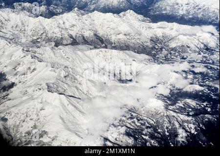 20150222 - FRANCIA: Vista aerea sulle Alpi francesi da un aereo durante l'inverno Foto Stock