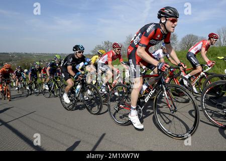 Il belga ben Hermans del BMC Racing Team ha ritratto in azione durante la 50th° edizione della gara d'oro di Amstel, 258km da Maastricht a Berg en Terblijt, Paesi Bassi, domenica 19 aprile 2015. Foto Stock