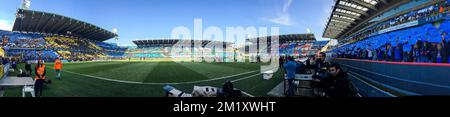 20150419 - BRUGGE, BELGIO: L'immagine mostra un'immagine panoramica di un'azione tifo dei tifosi di Brugge all'inizio della partita della Jupiler Pro League tra il Club Brugge e lo Sporting Anderlecht (RSCA), a Brugge, domenica 19 aprile 2015, il terzo giorno del Play-off 1. FOTO DI BELGA BRUNO FAHY Foto Stock