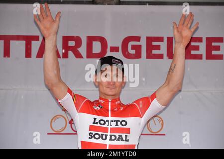 Il tedesco Andre Greipel di Lotto - Soudal festeggia sul podio dopo la 5th tappa dell'Eneco Tour, a 179,6 km da Riemst a Sittard-Geleen, venerdì 14 agosto 2015, Paesi Bassi. Foto Stock