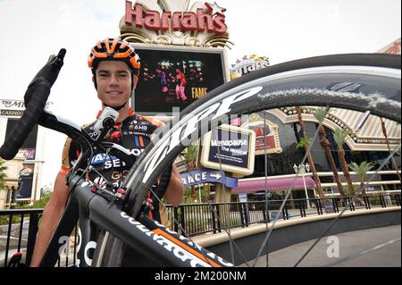 20150914 - LAS VEGAS, USA: Wout Van Aert belga raffigurato sulla Strip Boulevard prima di una sessione di allenamento in vista della prima tappa della Coppa del mondo di ciclocross UCI, lunedì 14 settembre 2015 a Las Vegas, Nevada, USA. FOTO DI BELGA DAVID STOCKMAN Foto Stock