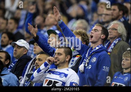 20150916 - GENT, BELGIO: I tifosi di Gent sono raffigurati durante la prima partita nella fase di gruppo del concorso UEFA Champions League, nel gruppo H, tra la prima squadra di calcio belga KAA Gent e Olympique Lyon, a Gent, mercoledì 16 settembre 2015. FOTO DI BELGA YORICK JANSENS Foto Stock