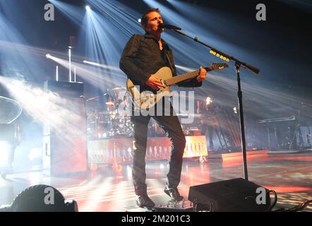 20150916 - BRUXELLES, BELGIO: Il cantante Matthew Bellamy suona in un live show della band britannica Muse all'Ancienne Belgique / AB a Bruxelles, mercoledì 16 settembre 2015. Il concerto di stasera è un beneficio chiamato Muse for Life for CAP48 e Viva for Life e per Artsen Zonder Grenzen. BELGA PHOTO VIRGINIE LEFOUR Foto Stock