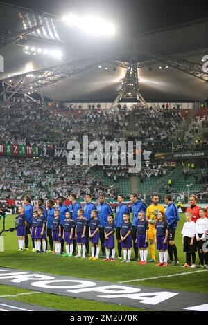 20151022 - VARSAVIA, POLONIA: I giocatori del Club sono raffigurati all'inizio di una partita tra la prima divisione belga Club Brugge e la clib polacca Legia Warshau, a Varsavia, Polonia, giovedì 22 ottobre 2015. Foto Stock