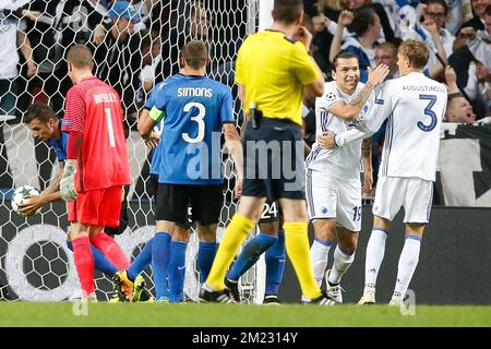 I giocatori di Kobenhavn festeggiano durante una partita di calcio tra il club danese F.C. Kobenhavn e la squadra belga Club Brugge KV a Copenaghen, Danimarca, martedì 27 settembre 2016, seconda partita nella fase di gruppo del concorso UEFA Champions League, nel gruppo G. BELGA FOTO BRUNO FAHY Foto Stock