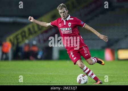 Geoffry Hairemans di Anversa, nella foto, durante la partita della Proximus League del D1B tra Lierse e Anversa, a Lier, domenica 09 ottobre 2016, il giorno 10 del campionato di calcio belga, divisione 1B. BELGA FOTO KRISTOF VAN ACCOM Foto Stock