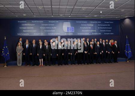 I leader dell'Unione europea hanno illustrato il primo giorno di una riunione al vertice dell'Unione europea, giovedì 20 ottobre 2016, presso la sede dell'Unione europea a Bruxelles. I leader europei discuteranno della risposta¿øs UE alla migrazione, della Russia in Siria e del trattato CETA. BELGA FOTO PISCINA MELANIE WENGER Foto Stock