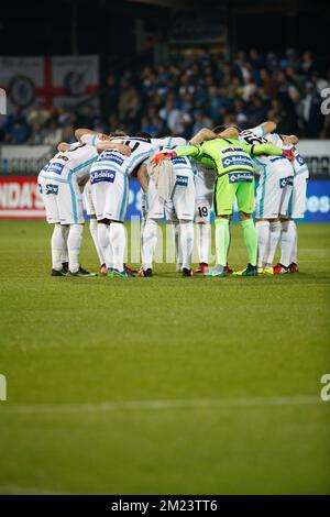 Gent's players pictured ahead of a soccer game between KV Oostende and KAA Gent, the quarter-final of the Croky Cup competition, Wednesday 14 December 2016 in Oostende. BELGA PHOTO KURT DESPLENTER Stock Photo