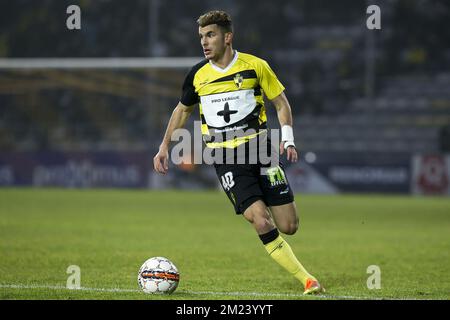 Ahmed Zizo di Lierse è stato raffigurato durante la partita di Proximus League del D1B tra Lierse SK e OH Leuven, a Lier, domenica 18 dicembre 2016, il giorno 20 del campionato di calcio belga, divisione 1B. BELGA FOTO KRISTOF VAN ACCOM Foto Stock