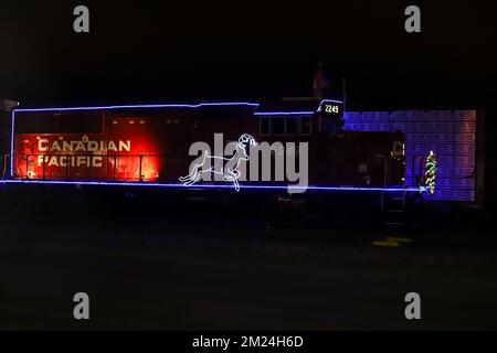 Canadian Pacific Christmas Train - un treno speciale che parte da Montreal attraversa il Canada per Vancouver, tiene un concerto di beneficenza per vari tipi di carattere Foto Stock