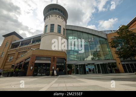 Basingstoke, Regno Unito - Settembre 2022: Il centro commerciale Malls, una grande destinazione di vendita al dettaglio a uso misto. Foto Stock