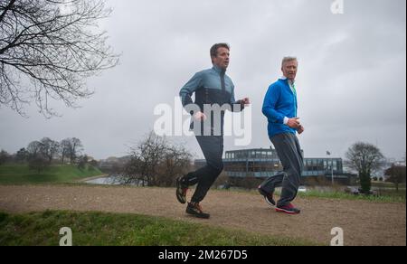 Il Principe Frederik di Danimarca e il Re Filippo - Filip di Belgio nella foto durante il secondo giorno di una visita di Stato di tre giorni della coppia reale belga in Danimarca, mercoledì 29 marzo 2017, a Copenaghen. BELGA PHOTO BENOIT DOPPAGNE / POOL CORENTIN LIBOIS Foto Stock