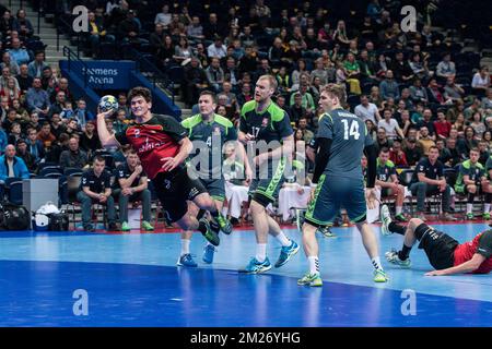 Questa foto, distribuita dall'Unione Handball, mostra la partita di handball tra Lituania e Belgio, un gioco di qualificazione per i Campionati europei, domenica 07 maggio 2017 a Leuven. BELGA FOTO HANDOUT LINAS ZEMGULIS Foto Stock