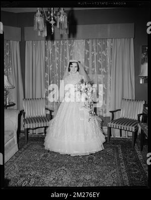 Baker, Elaine D. Matthews , Brides, Weddings. Collezione Leon Abdalian Foto Stock