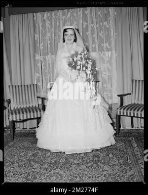 Baker, Elaine D. Matthews , Brides, Weddings. Collezione Leon Abdalian Foto Stock