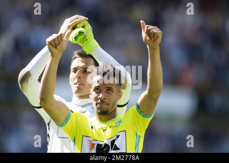 Gent's Kalifa Coulibaly e Gent's William Troost-Ekong, foto dopo la partita della Jupiler Pro League tra Club Brugge e KAA Gent, a Brugge, domenica 21 maggio 2017, l'ultimo giorno del Play-off 1 del campionato di calcio belga. FOTO DI BELGA JASPER JACOBS Foto Stock