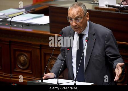 Francis Delperee del CDH ha illustrato nel corso di una sessione plenaria della Camera al Parlamento federale a Bruxelles, giovedì 15 giugno 2017. FOTO DI BELGA DIRK WAEM Foto Stock