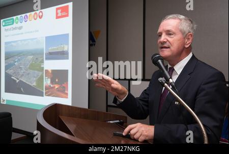 Port of Zeebrugge President and CEO Joachim Coens delivers a speech at a meeting with the BPA Busan Port Authority, in Busan, on the sixth day of an economic mission of Belgium's Princess Astrid to South Korea, Friday 16 June 2017. BELGA PHOTO BENOIT DOPPAGNE Stock Photo